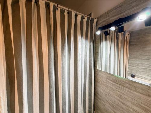 Ένα μπάνιο στο Sunset Loft