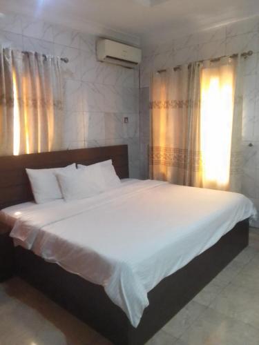 Φωτογραφία από το άλμπουμ του Tofana Hotels and Apartments στην Αμπούζα