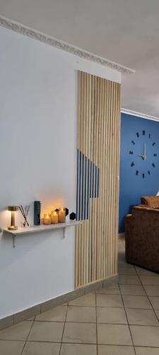 Llit o llits en una habitació de Nid urbain logbab