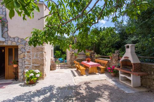 Gemütliches Steinhaus Nonna Stara