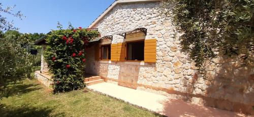 Ferienhaus Mit Schönem Garten Und Sonnenterrasse