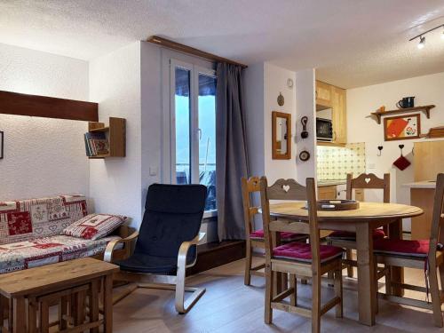 Spacieux appartement 2 pièces pour 6 pers., proche commerces et pistes - FR-1-322-647