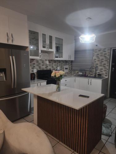 Η κουζίνα ή μικρή κουζίνα στο Ndau Mbili