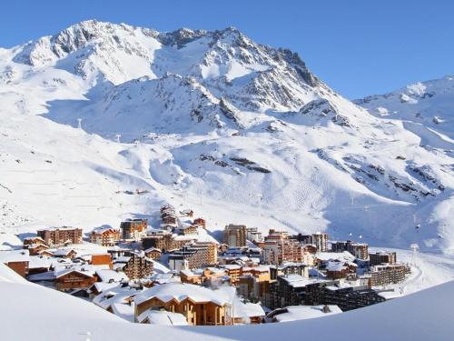 Val Thorens - Bel Appartement 4 pers, Balcon Sud, TV, Bluetooth, Cuisine Équipée, Local à Skis