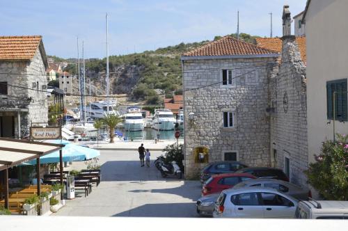 Wohnung In Marina Mit Parkplatz, Schöne Aussicht