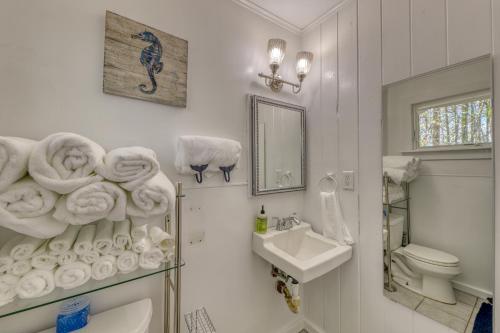 Ένα μπάνιο στο The Surfcomber Unit 3