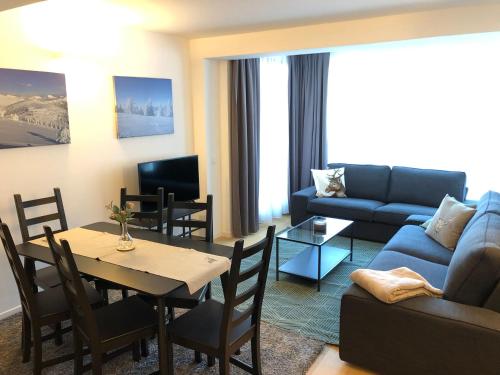 Istumisnurk majutusasutuses Ferienwohnung Design Chalet In Bad Kleinkirchheim