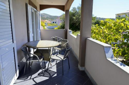 Wohnung In Vinišće Mit Privatem Parkplatz