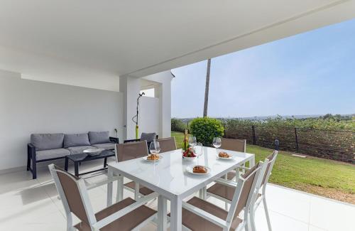 2 Bedroom Ground Floor Apartment at Estepona Hills
