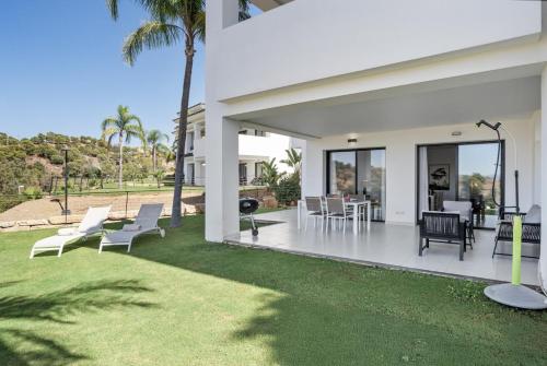 2 Bedroom Ground Floor Apartment at Estepona Hills