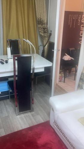 Postel nebo postele na pokoji v ubytování Room and parllor