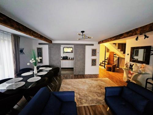 Posezení v ubytování Ravell Lodge- occasional rental