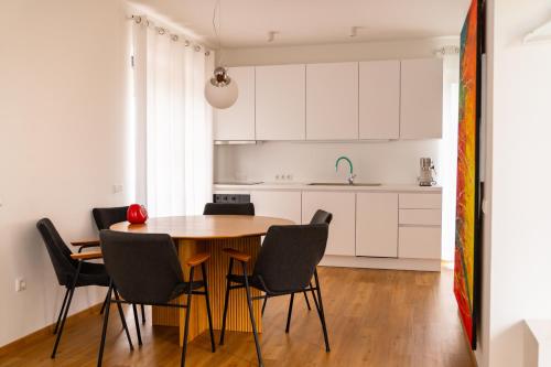 Cuisine ou kitchenette dans l'établissement Hiša ob stolpu