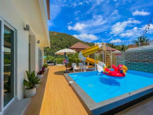 Bazén v ubytování Le poulet poolvilla khanom nebo v jeho okolí