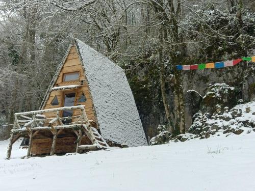 D'tente skylodge SKALI v zimě