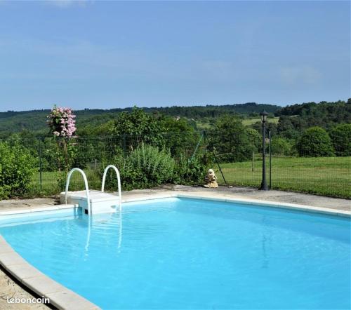 Corps de ferme - 2 maisons, piscine et vue