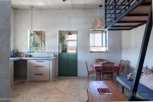 Köök või kööginurk majutusasutuses בקתה וטבילה במדבר