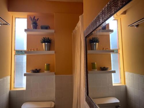 Et badeværelse på Céntrico, acogedor