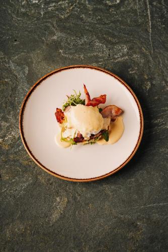 Jídlo v hotelu nebo okolí