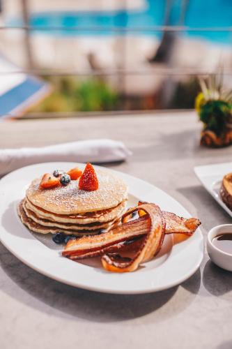 Jídlo v hotelu nebo okolí