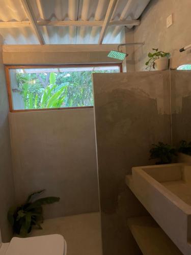 Ένα μπάνιο στο Stay Salty