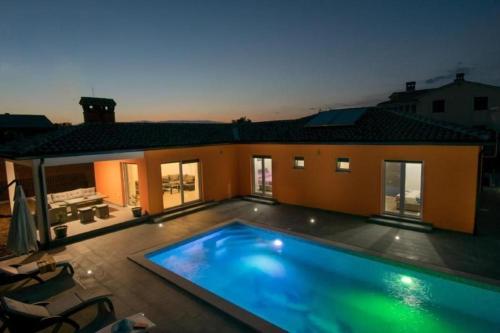 Haus Stella In Kapelica, Istrien Mit Privatem Pool