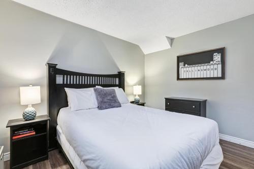 Ένα ή περισσότερα κρεβάτια σε δωμάτιο στο 109 North Creek