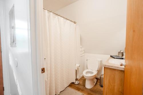 Ένα μπάνιο στο Quiet A-frame Retreat