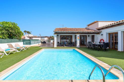 Villa Jardin Canario by Villa Plus