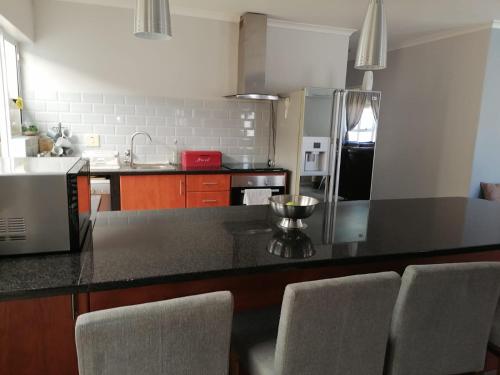 Nhà bếp/bếp nhỏ tại Muize at Sea