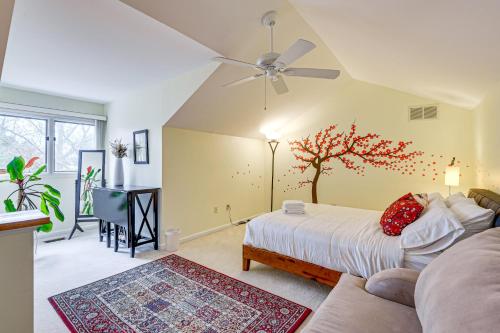 Voodi või voodid majutusasutuse 1 Mi to Centennial Park Gem with Golf Course Views toas