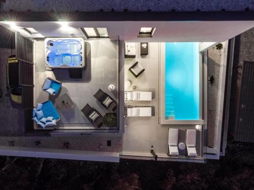 Koupelna v ubytování Villa Lemon, 3 Bedrooms, 4 Baths, Infinity Pool, Whirlpool, Cinema room, Sea view