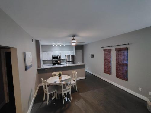 Køkken eller tekøkken på Queens View Residence