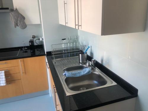 Algarve Seaside Lux Apartment w Pool
