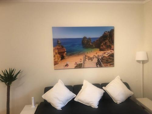 Algarve Seaside Lux Apartment w Pool