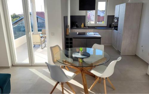Gorgeous Apartment In Bibinje