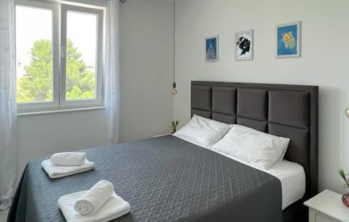 Gorgeous Apartment In Bibinje