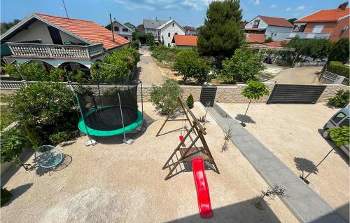 Lovely Apartment In Bibinje