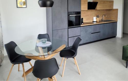 Lovely Apartment In Bibinje