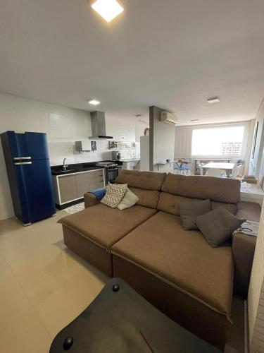 Η κουζίνα ή μικρή κουζίνα στο Lindo Apartamento - 150 metros da Praia do Gravatá