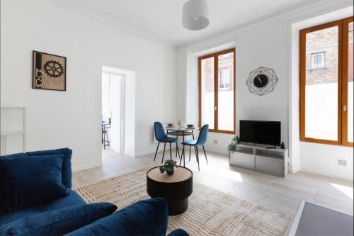 Posezení v ubytování Appartement avec jardin et parking Melun centre