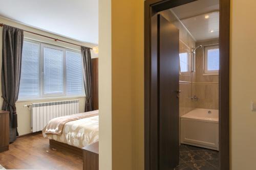 Ένα μπάνιο στο Rila North Samokov