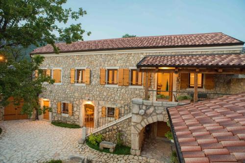 Ferienhaus Für 5 Personen Und 1 Kind In Tribalj