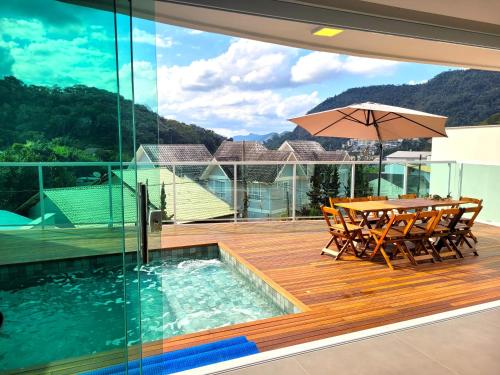 Γενική θέα στο βουνό ή θέα στο βουνό από  αυτή η παραθεριστική κατοικία