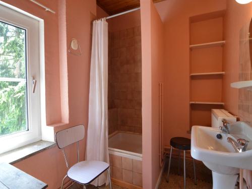 O baie la Family Villa in Ferrières