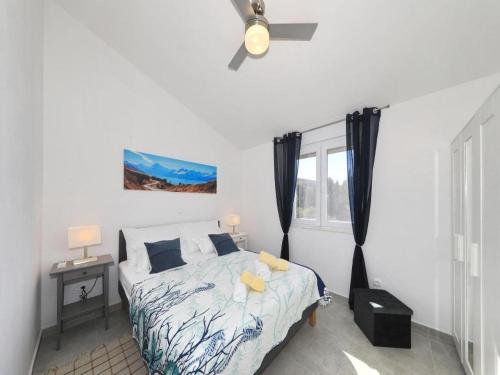 Ένα ή περισσότερα κρεβάτια σε δωμάτιο στο Apartment Gaby - One Bedroom Apartment with Balcony