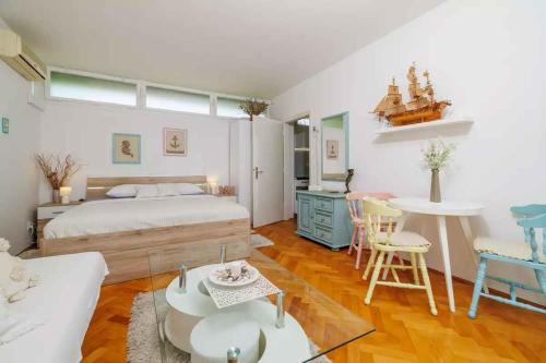 One-Bedroom Apartment in Dramalj X
