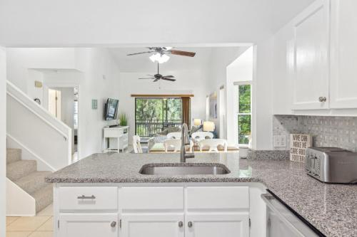 7102 Treetops Villa photo 15