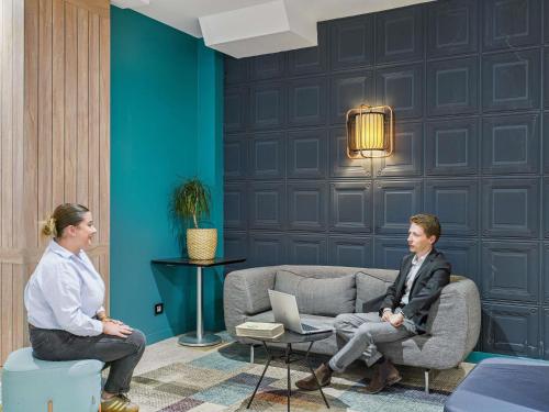 Επισκέπτες που μένουν στο Mercure Paris Porte d'Orleans