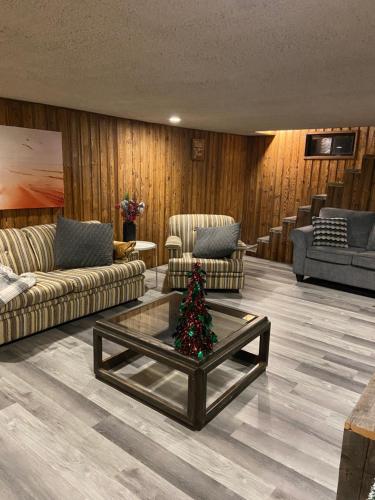 Istumisnurk majutusasutuses T h e l a k e h o u S e Spa et bord de leau